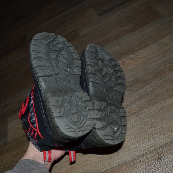 Totes Toddler Fleece Lined Snow Boot Red and Black Size 9 - Picture 4 of 5